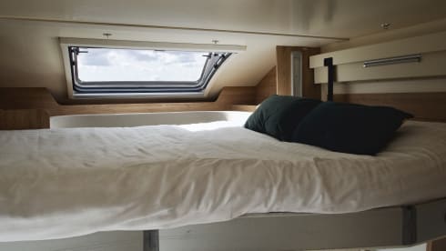 AutoRoller 747 – Luxury 6 Berth Motorhome