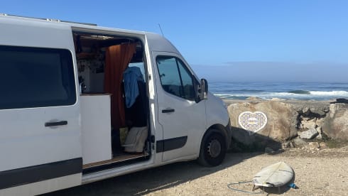 Johnny – Self Converted Surf Camper Van