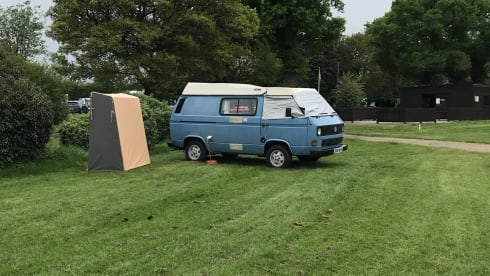 "Mya" - Classic VW T25