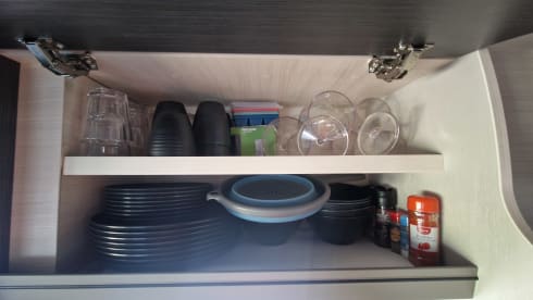 Go explore – Luxury camper with automatic transmission and 170 hp, full of options