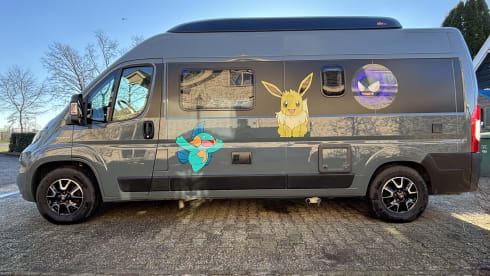 Gigi – 4p Buscamper 6 meters. Very complete and super cozy.