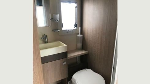 Bryn – 6 berth Ford alcove from 2015