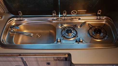 t5 buscamper – Beautiful, cozy T5 bus camper with original Reimo camper furnishings. 