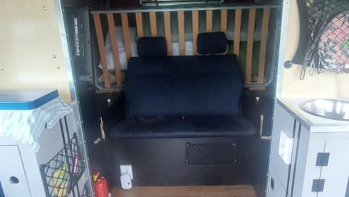 Brandy – Classic Fire Department Mercedes-Benz campervan from 1980
