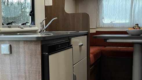 4 person camper (Alcove) l Fiat XGO Dynamic 20 from 2019