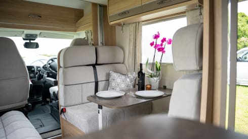 6 posti barca Peugeot Elddis Autoquest 196