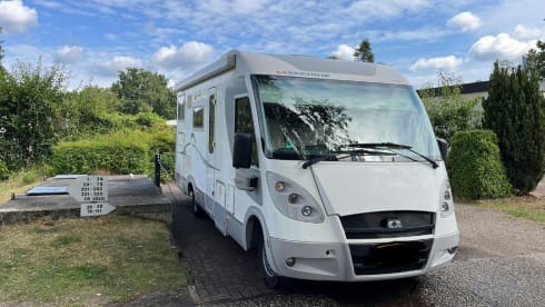 Adriatik – 4p Adria Mobil integrated uit 2007