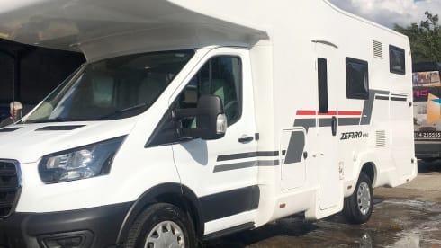 AFP 690 – Roller Team Zefiro 6 berth 2020