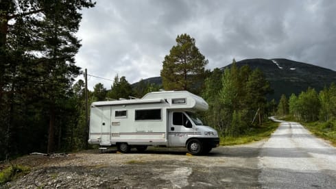 De Camper – Nice Spacious Fiat Bavaria 7p with XL hatch