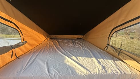 Off grid 2p VW with fixed toilet 