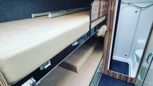 Jill – Stunning 4 berth family van. Fixed bunks!