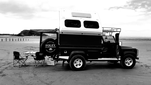 Blue Belle – Land Rover Camper for Family Camping