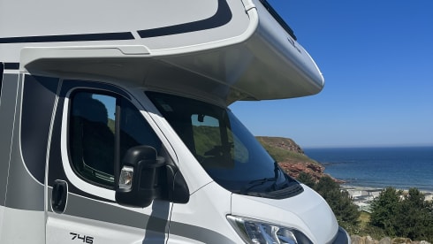 Rory – 6 Berth 5 Belted Seat 2023 Autoroller 746 - C1 License