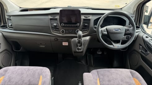 Blondie – 4 berth Ford campervan from 2022