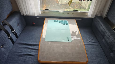 ruim, compleet & klaar voor avontuur! – Cabane 6p Eura Mobil de 1998