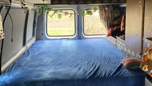 2p Ford bus from 1993