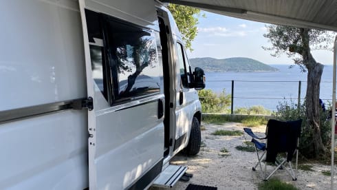 Sunlight bus camper from 2021