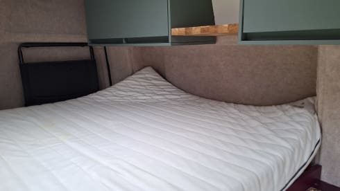 Renault-Bus mit 2 Sitzplätzen aus dem Jahr 2016