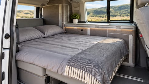 Maggie – Camper Volkswagen a 4 posti letto, modello 2023.