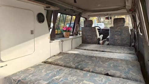 elmo – 4p Volkswagen bus from 1999