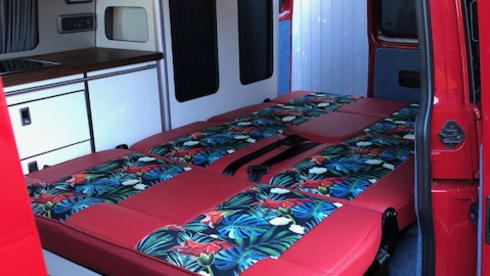  "Pacha" is a gorgeous cherry red, premium conversion