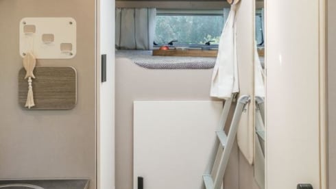 RIMOR DYNAMIC 35 FANTASTIC COMFORTABLE AND SAFE OVERCAB CAMPER