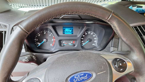 LOVE-67  – 5p Ford semi-integrated uit 2018