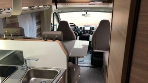 ADRIA Matrix SBC 670 - 50 jaar Silver Collection – "My camper is my castle" READY TO GO EVERYWHERE YOU NEED TO GO