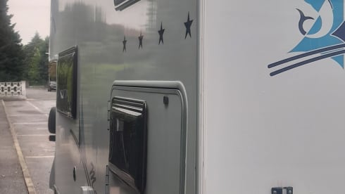 Iltonycar – Elnagh camper for families with children or couples of teenagers