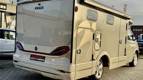 Bulli – 4p Knaus semi-integrated uit 2024