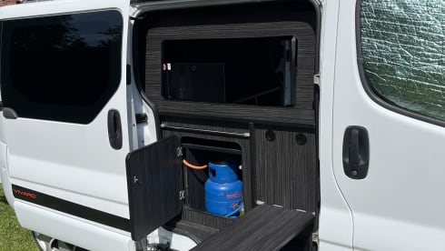 Calipso – 2 berth vauxhall Vivaro campervan  2013