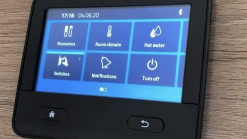 The Stag  – 6 berth Roller Team auto roller 746 