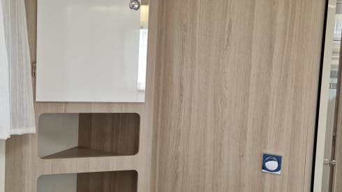 2p Sun Driver semi-integrated uit 2024