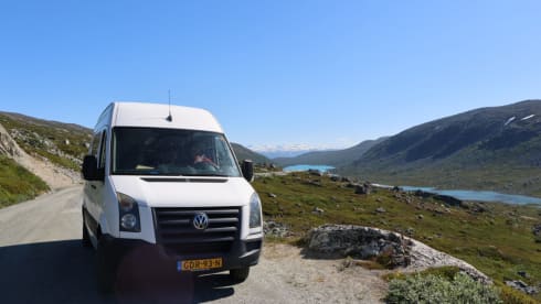 Olaf – Neat conversion Volkswagen Crafter L2H2