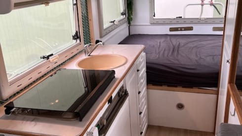 de Hut  – 5p Ford alcove from 1999