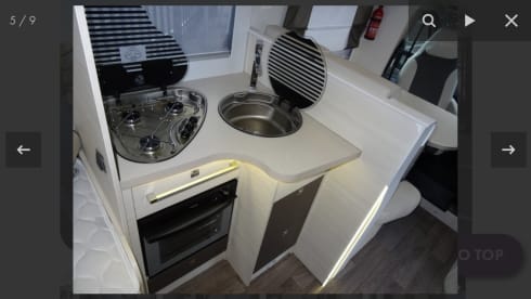 CHAUSSON 737 LUXUS-WOHNMOBIL MIT 5 PLÄTZEN