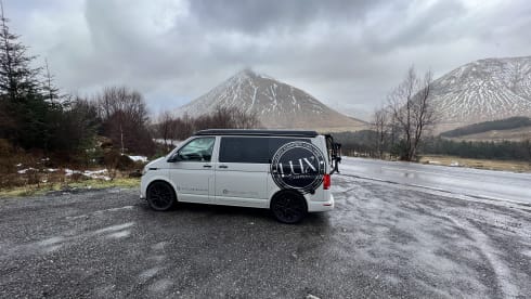 Archie – Luxury VW Campervan For Hire 