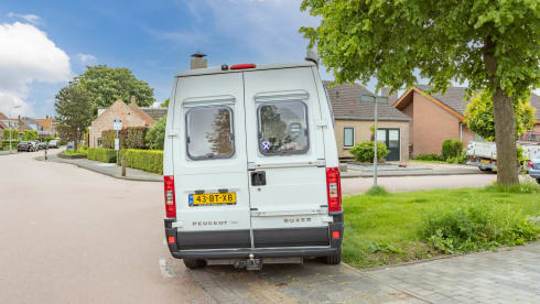 2p Peugeot campervan from 2003