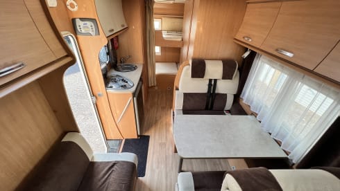 Flash – Chausson Flash 03 Motorhome - 6 birth