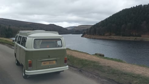 Natalie 1973 – 4 berth Volkswagen campervan from 1973