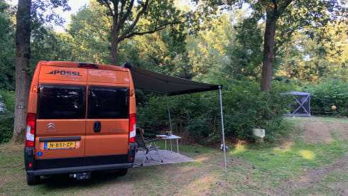 Oranje Boven – Pössl Camperbus 2 Win R Plus from 2019 with 163 HP and Euro6