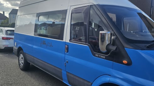 BEVan – 3 berth family and pet friendly campervan 