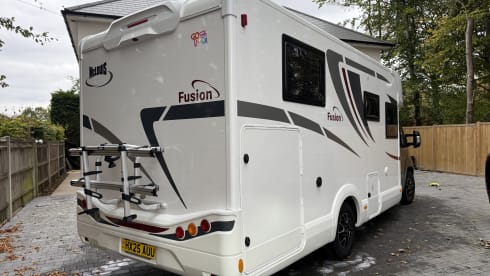 Mclouis  – Dora - Camping-car familial de luxe 4 couchages 