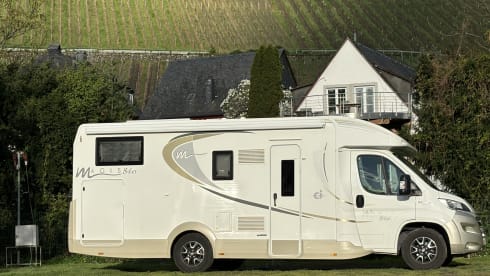 Collector Deluxe – 4p Fiat semi-integrated from 2020