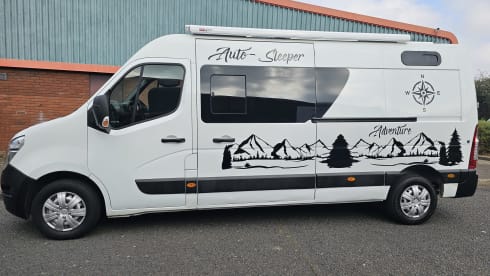 Gala – 4 berth Nissan bus from 2016