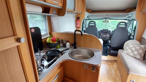 4p McLouis semi-integrated from 2007