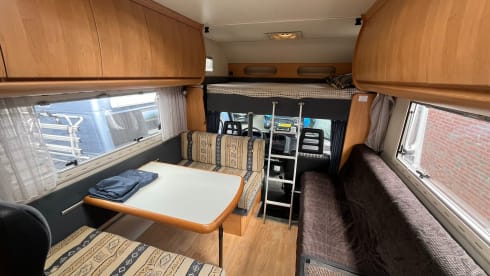 Hobby – 5-sitziger Fiat Alcove aus dem Jahr 2001