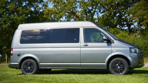 Tangerine Dream – 2 berth Luxury VWT5 / Large Bed