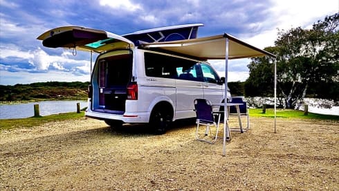 Billy 'Ocean' California Camper – 4 berth Volkswagen campervan from 2023