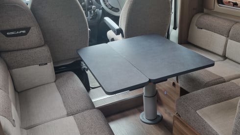 Jemima – 5 Berth Swift Escape 674 Motorhome (2021)
